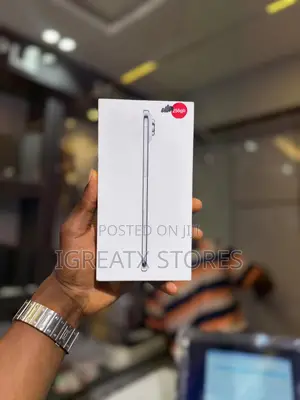 New Apple iPhone Air 256 GB White