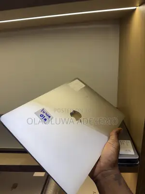 Laptop Apple MacBook Air 2018 8GB Intel Core i5 SSD 256GB