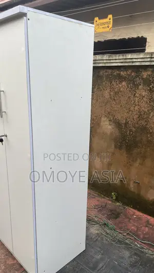 Wardrobe/Storage Cabinet