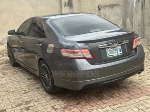 Toyota Camry SE 4dr Sedan (2.4L 4cyl 5A) 2009 Gray