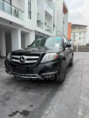Mercedes-Benz GLK-Class 350 2014 Black