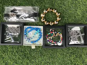 Trendy Fashion Jewellery – Chains, Necklaces & Bracelets