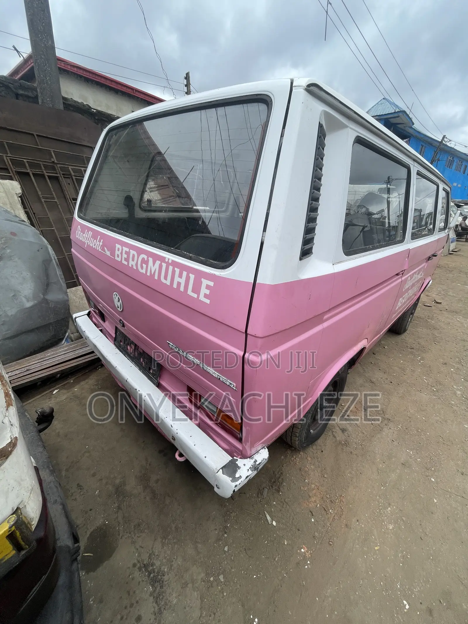 Volkswagen Transporter 2003 Pink