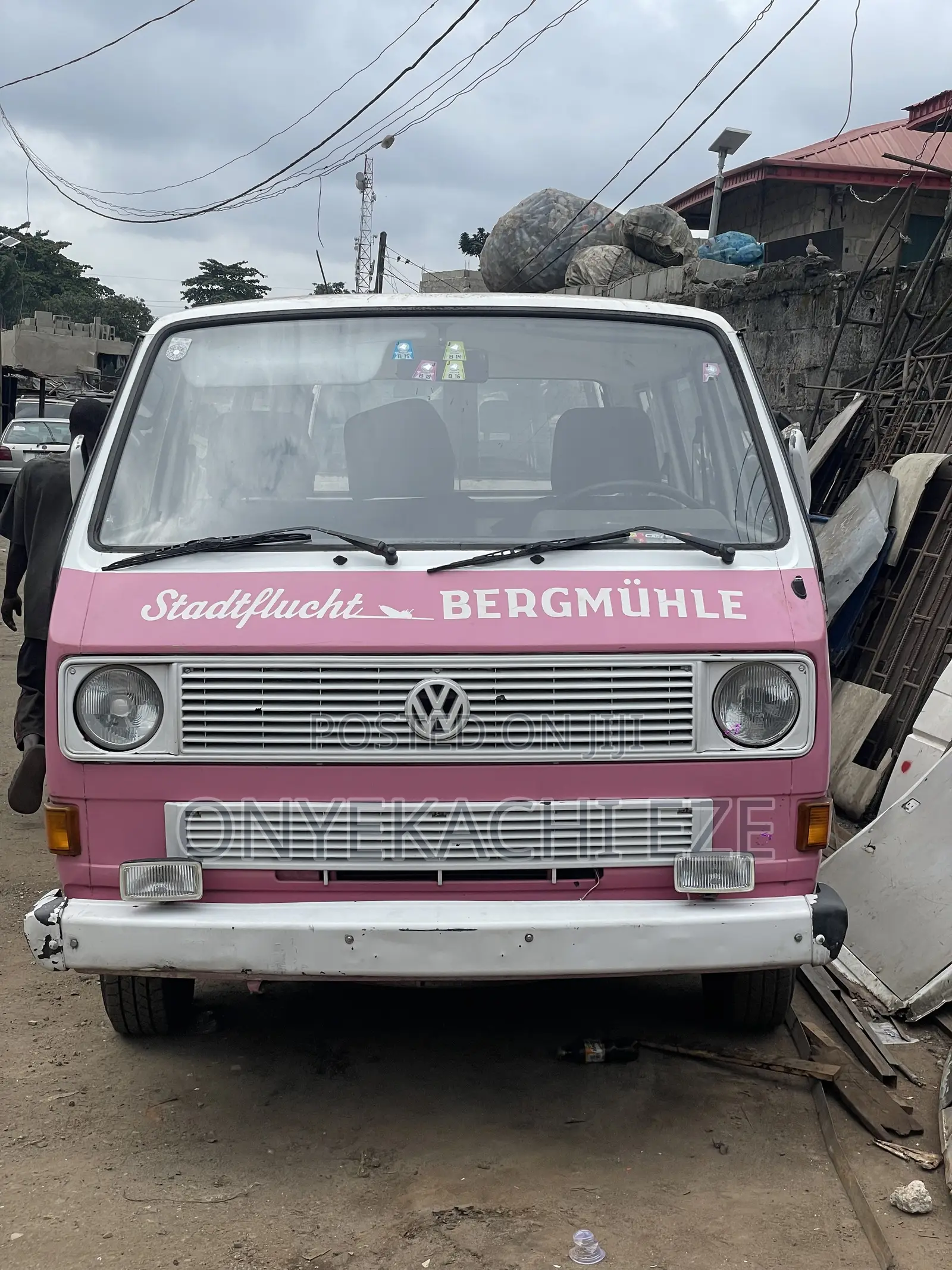 Volkswagen Transporter 2003 Pink