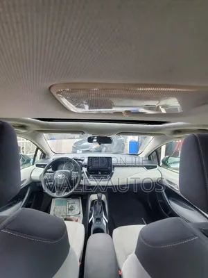Toyota Corolla LE 2020 Blue