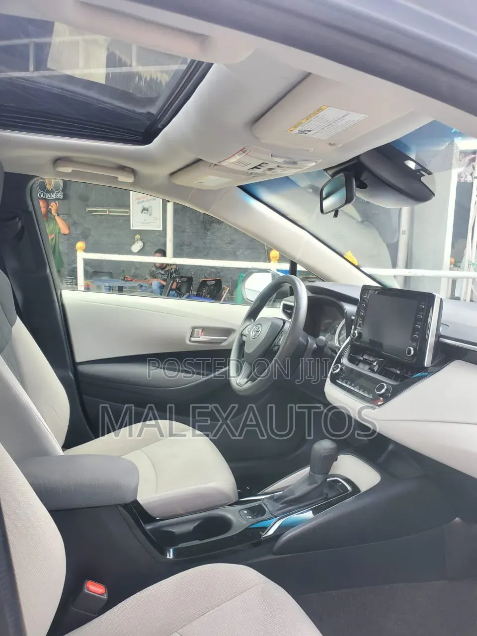 Toyota Corolla LE 2020 Blue