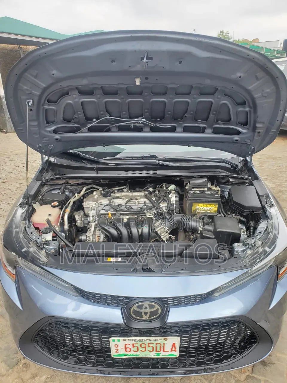 Toyota Corolla LE 2020 Blue