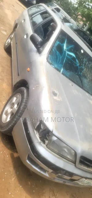 Nissan Primera 2002 Silver