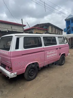 Volkswagen Transporter 2003 Pink