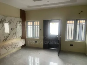 3bdrm Block of Flats in Magodo Gra for rent