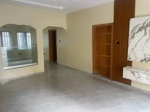 3bdrm Block of Flats in Magodo Gra for rent