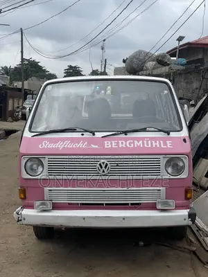 Volkswagen Transporter 2003 Pink