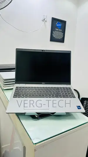 Laptop Dell Latitude 5530 16GB Intel Core i7 SSD 512GB