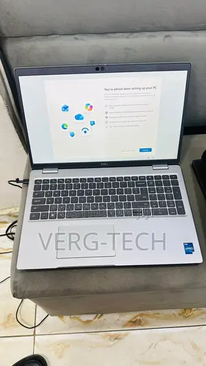 Laptop Dell Latitude 5530 16GB Intel Core i7 SSD 512GB