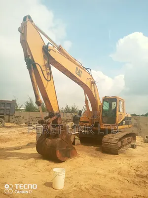 320 Excavator for Hiring