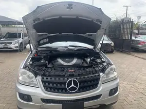 Mercedes-Benz M Class ML 350 AWD 4Matic (3.5L V6 7A) 2006 Silver