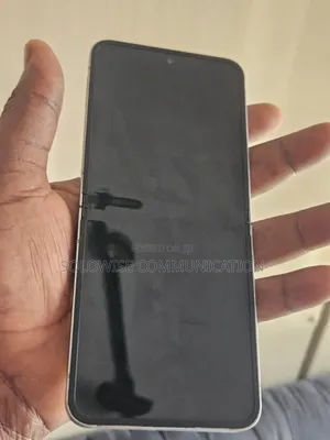 Samsung Galaxy Z Flip6 256 GB Silver