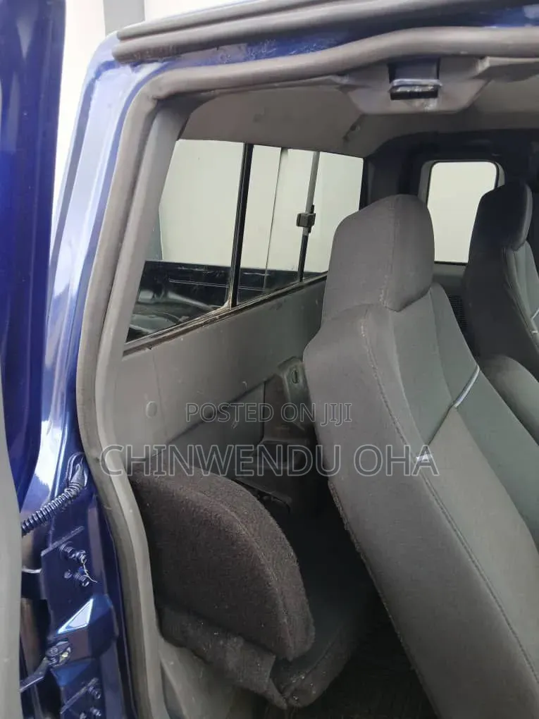 Mazda B-series 2004 Blue