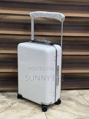 Classic Glossy Luxury Box- Hand Luggage (20inches)