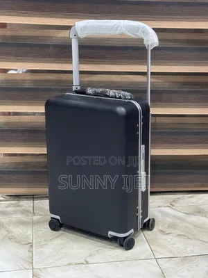 Classic Glossy Luxury Box- Hand Luggage (20inches)