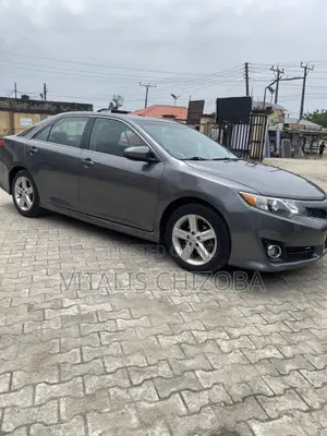Toyota Camry 2012 Gray