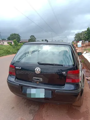 Volkswagen Golf 2002 Black