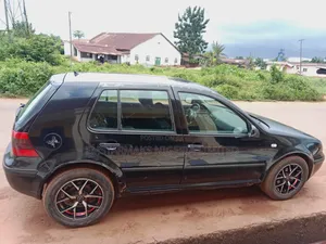 Volkswagen Golf 2002 Black