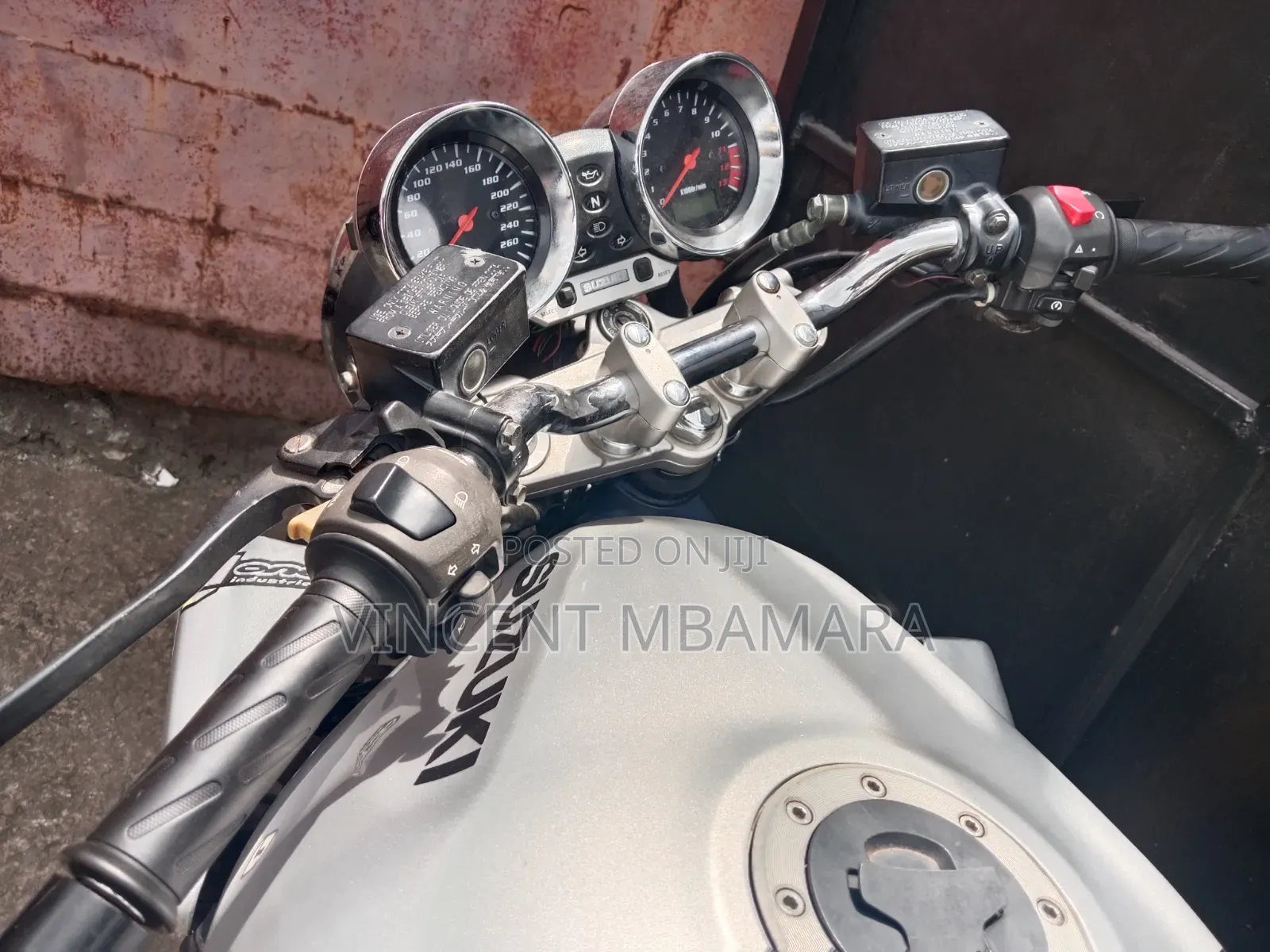 Suzuki Bandit 2003 Silver