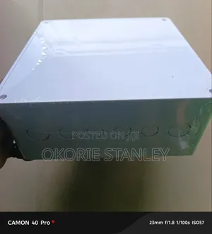 Adaptable Box 9*9 Deep Dignity