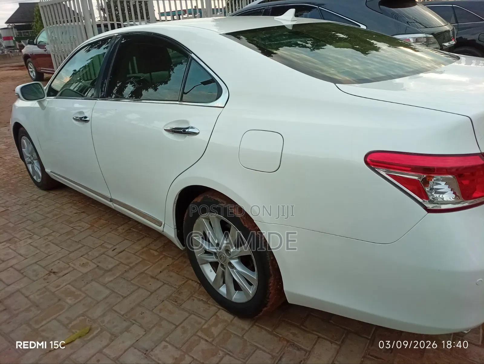 Lexus ES 2013 White
