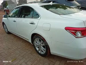 Lexus ES 2013 White