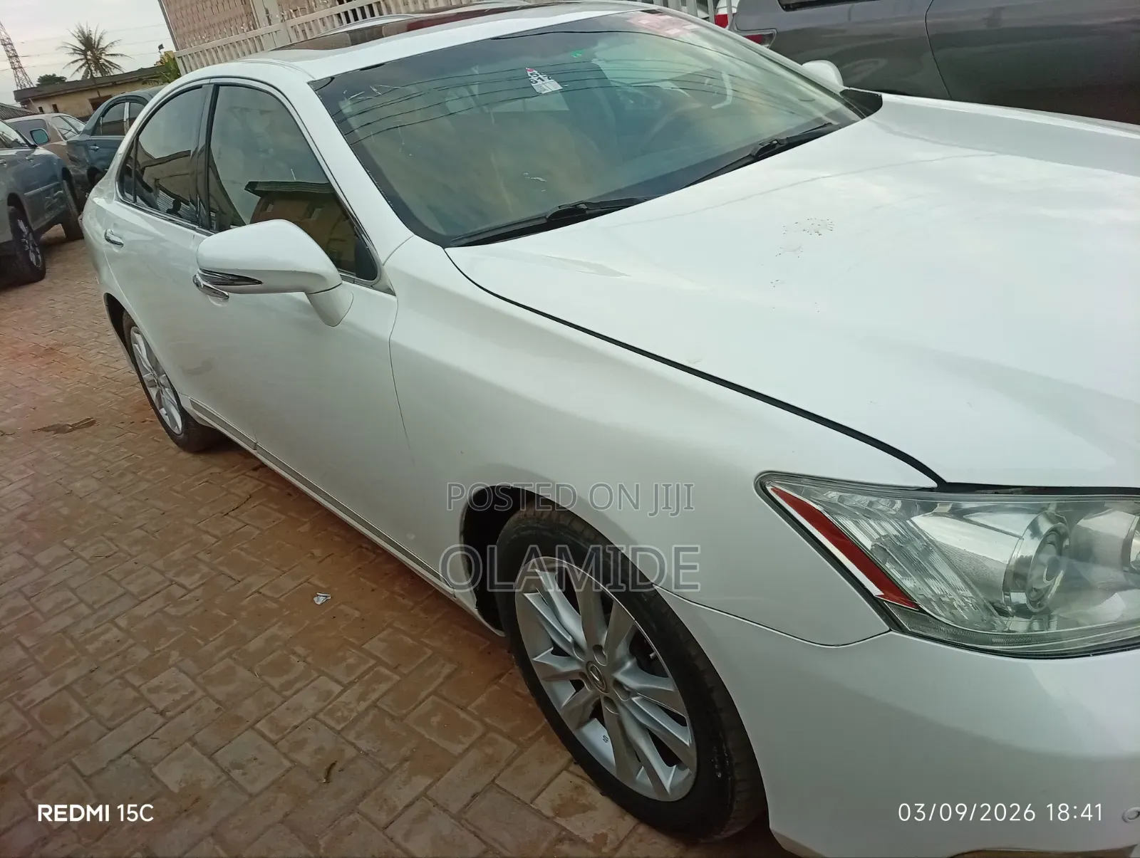 Lexus ES 2013 White