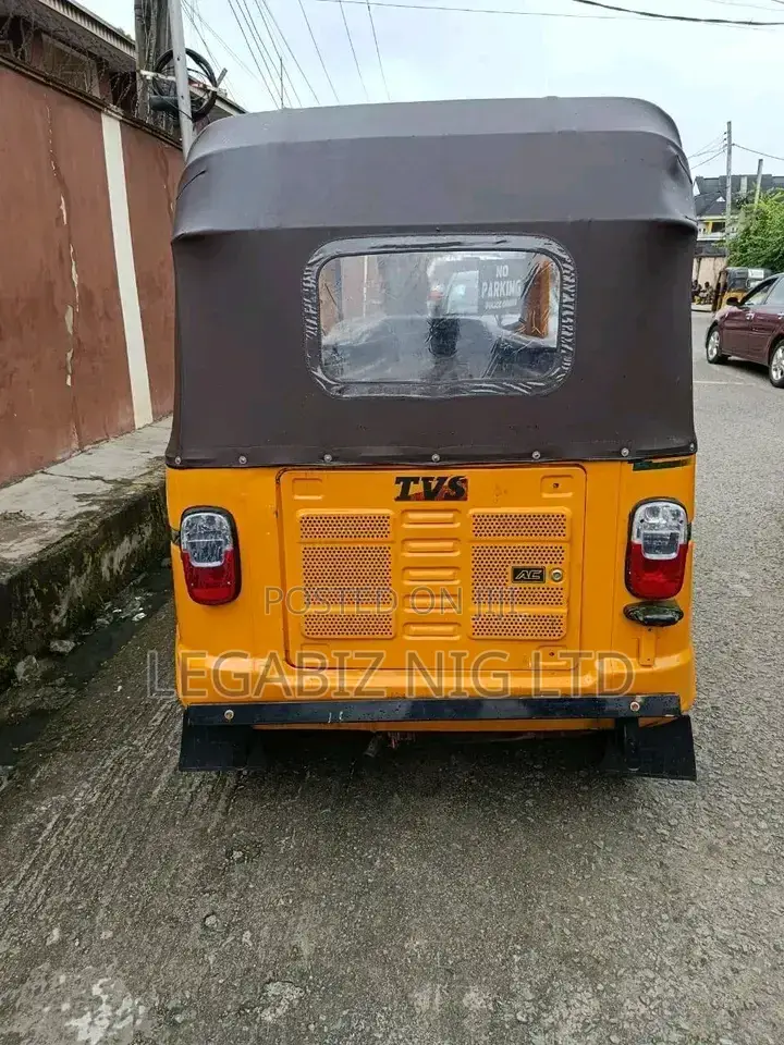 TVS King Deluxe Plus iTouch Start 2023 Yellow