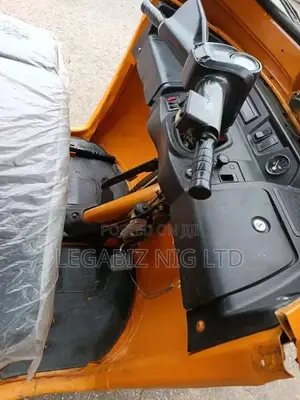 TVS King Deluxe Plus iTouch Start 2023 Yellow