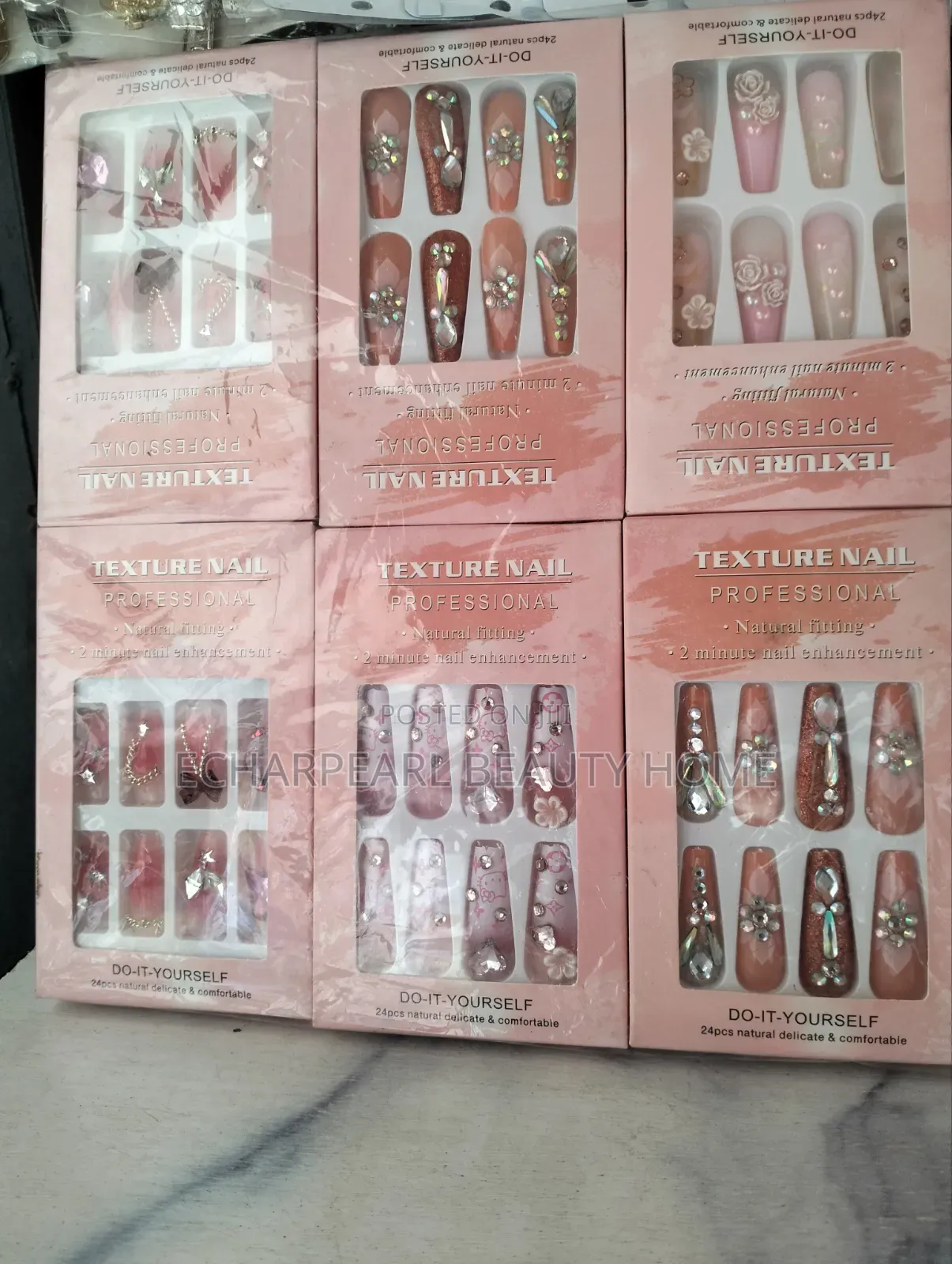 Beautiful Ready-Made Press-on Nails – Reusable Artificial Nails