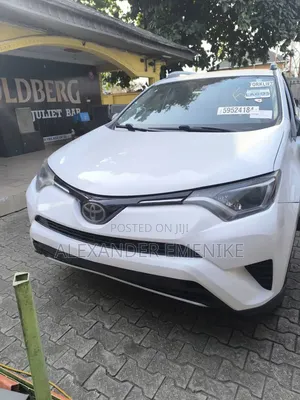 Toyota RAV4 2017 White