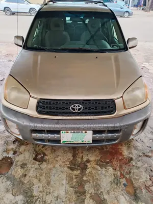 Toyota RAV4 Automatic 2003 Gold