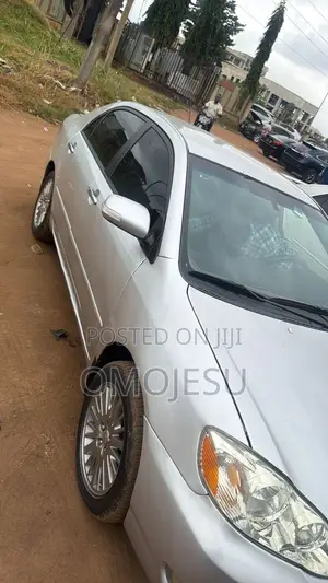 Toyota Corolla Sedan 2004 Silver