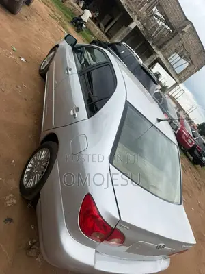 Toyota Corolla Sedan 2004 Silver