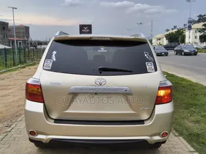 Toyota Highlander 2009 Gold