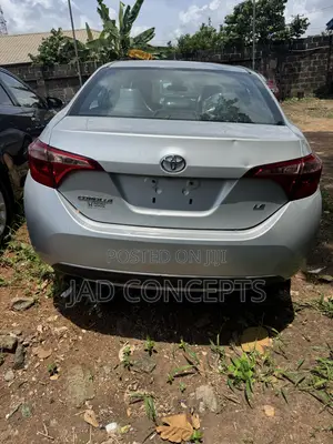 Toyota Corolla 2019 Silver
