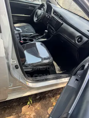 Toyota Corolla 2019 Silver
