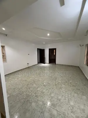 5bdrm Townhouse/Terrace in Guzape District for sale