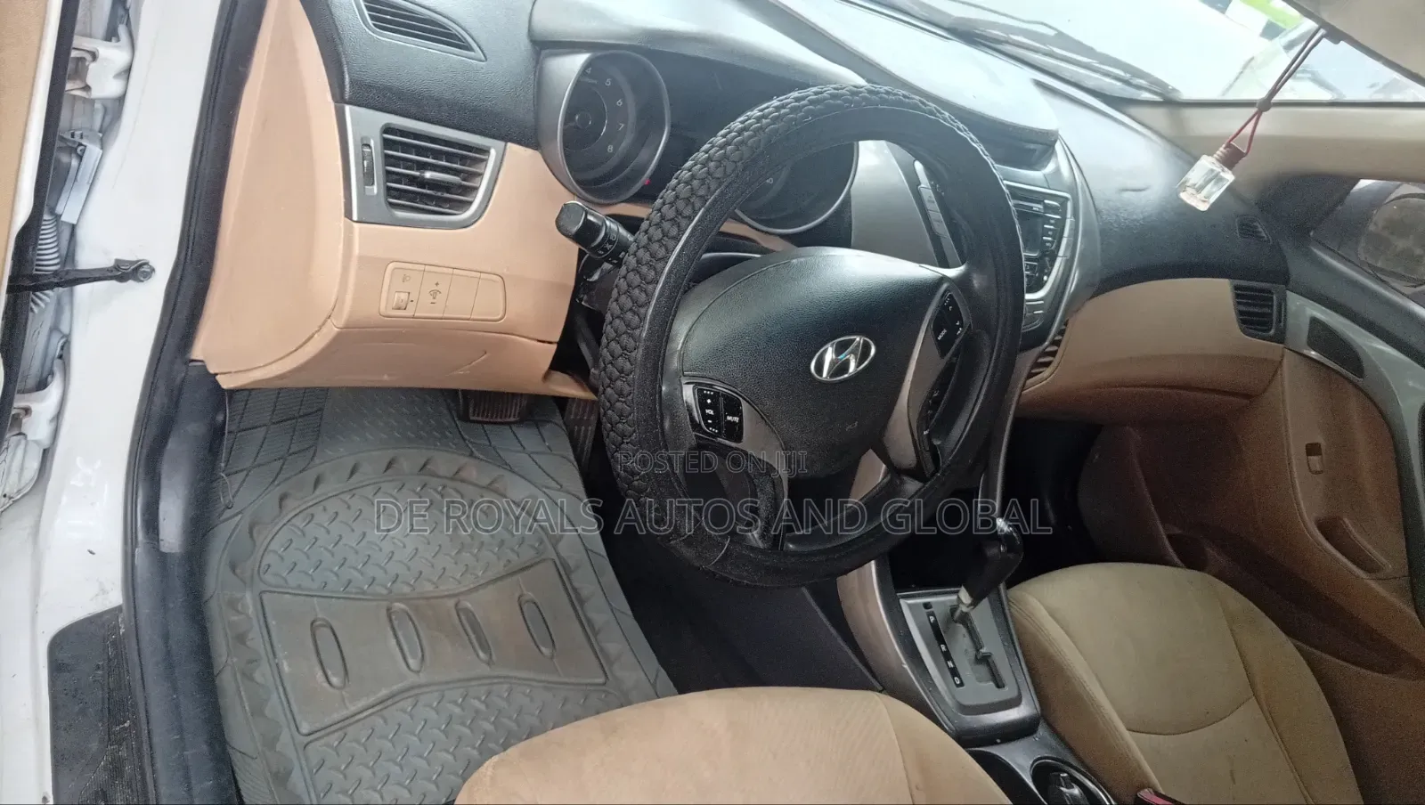 Hyundai Elantra 2013 White