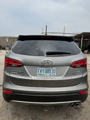 Hyundai Santa Fe Limited 4dr SUV AWD (3.3L 6cyl 6A) 2014 Gray