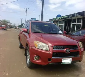 Toyota RAV4 2010 Red