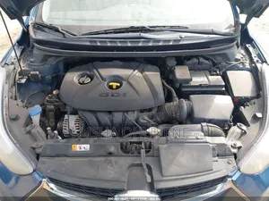 Hyundai Elantra 2015 Blue