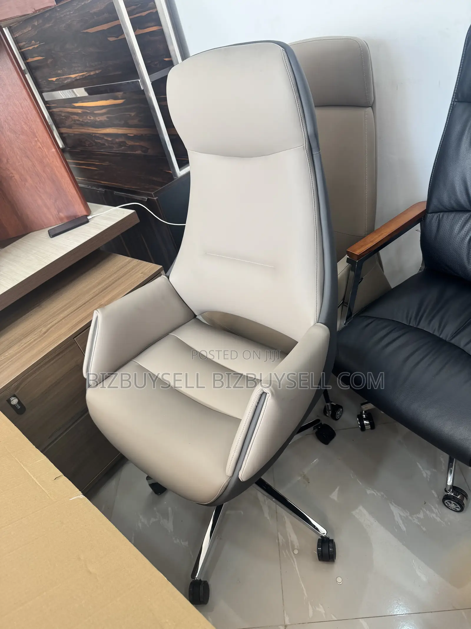 Executive Office Chair