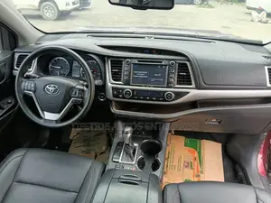 Toyota Highlander 2017