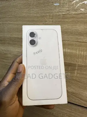 New Apple iPhone 17 256 GB White